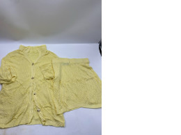 Women's yellow short-sleeved shirt and short skirt
