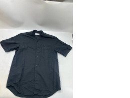 Uniqlo Black short-sleeved Chinese collar shirt Uniqlo Black short-sleeved Chinese collar shirt