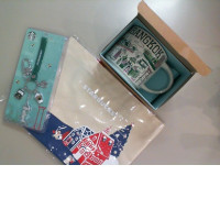 Starbucks gift set: bag, keychain, and mug Starbucks gift set: bag, keychain, and mug