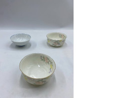 Set of 3 Glass Antique Chinese rice bowl with pastel floral patterns and gold rim. Set of 3 Glass Antique Chinese rice bowl with pastel floral patterns and gold rim.