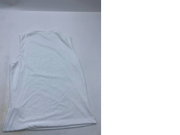 Women's white round neck sleeveless shirt Women's white round neck sleeveless shirt