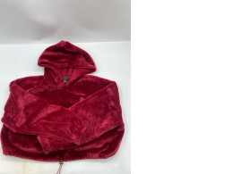 Women's red long-sleeved hooded sweatshirt