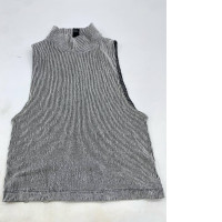 Women's sleeveless turtleneck top Women's sleeveless turtleneck top