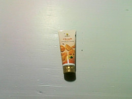 orange marmalade from the Doi Kham brand