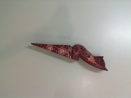 Wooden door support Cat