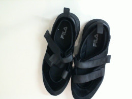 Women's open-toe black canvas sneakers