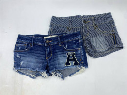 Set of 2 Women's denim shorts Set of 2 Women's denim shorts