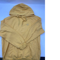 Men's yellow long-sleeved hooded sweatshirt