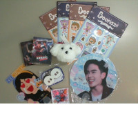 A set of Korean pop stars, stickers, 2 plastic fans, keychains, 2 sets of trading cards