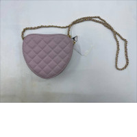 Women's pink heart-shaped shoulder bag