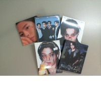 A set of 5 photo albums featuring Korean pop stars. A set of 5 photo albums featuring Korean pop stars.