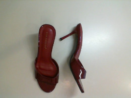 Red patent leather ladies shoes Red patent leather ladies shoes