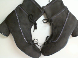 Women's brown low boots