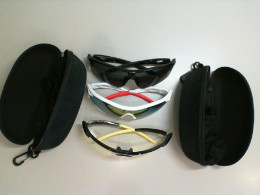 Set of 3 men's plastic glasses + 2 cases Set of 3 men's plastic glasses + 2 cases