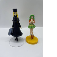Set of 2 Japanese figures