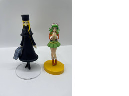 Set of 2 Japanese figures Set of 2 Japanese figures