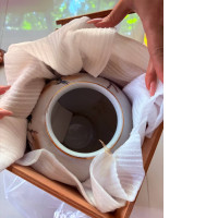 Ceramic vase with wooden box