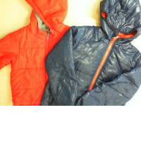 Set of 2 lightweight children's jackets, red and blue Set of 2 lightweight children's jackets, red and blue