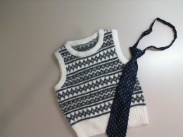Set of 2 children's knitted vest and children's tie