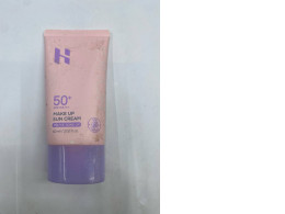 Holika Holika Moisture Make Up Sun Cream SPF 50+ PA++++ 60 Holika Holika Moisture Make Up Sun Cream SPF 50+ PA++++ 60