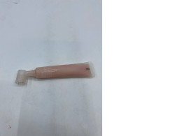 MUJI Lip Essence in pink, 