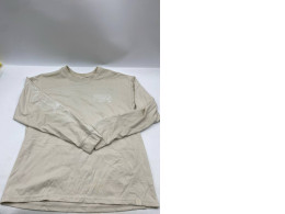 Men's long-sleeved round neck T-shirt