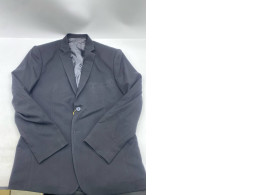 Men's black long-sleeved suit 