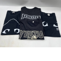 Set of 4 black t-shirt with prints