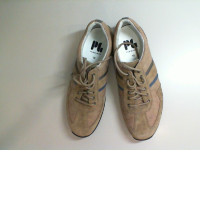 Men's suede sneakers