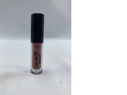  SK12 Lip Matte Cream. 