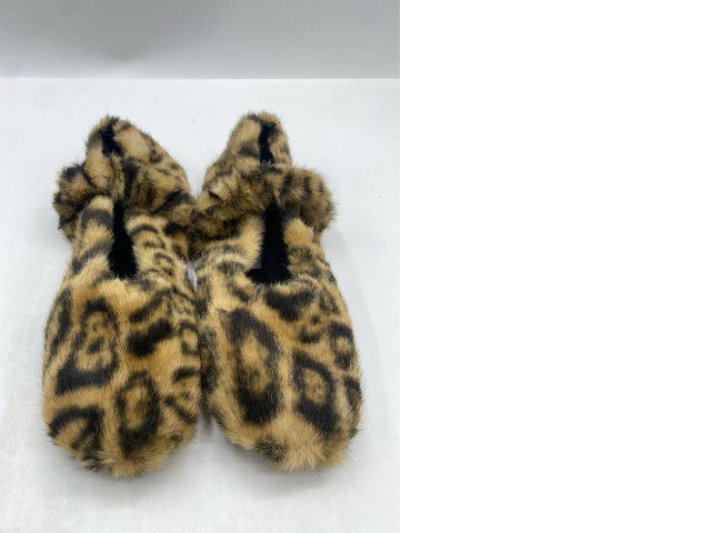 H&M Fluffy Slippers - Beige/leopard print - Ladies H&M Fluffy Slippers - Beige/leopard print - Ladies