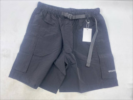Men's black three-quarter length shorts