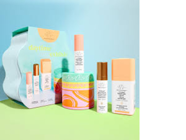 Drunk Elephant Daytime Exhibit - Protini Polypeptide Cream (50ml/1.69 fl oz), D-Bronzi (8ml/.27 fl oz), C-Luma Hydrabright Serum (15ml/.50oz), C-Tango Eye Cream (5ml/.16 fl oz) - Holiday Gift Set Drunk Elephant Daytime Exhibit - Protini Polypeptide Cream (50ml/1.69 fl oz), D-Bronzi (8ml/.27 fl oz), C-Luma Hydrabright Serum (15ml/.50oz), C-Tango Eye Cream (5ml/.16 fl oz) - Holiday Gift Set