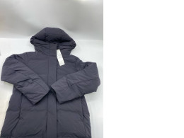 Uniqlo Seamless short down coat