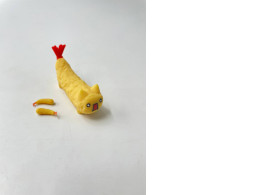 Mini figure cat-shrimp