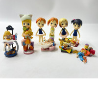 Set of japanese mini figures Set of japanese mini figures