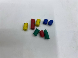 Set of 8 crayons