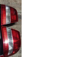 Set of 2 Left and right taillights for Toyota Alphard ANH10 2002-2007. (NOT NEW) Set of 2 Left and right taillights for Toyota Alphard ANH10 2002-2007. (NOT NEW)