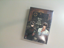 A 2-volume set of books in Thai, First Love