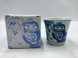Soba Choko Vessel-Cup for dipping soba noodles, made of porcelain.