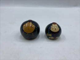 Set of 2 Wooden Japanese doll