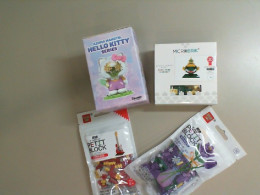 Set of 4 mini construction sets