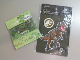 Set of 2 dinosaur patches for clothing + badges