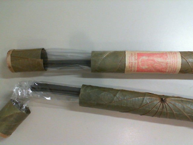 Set of 2 packs of incense sticks Set of 2 packs of incense sticks