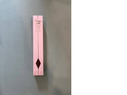 Charlotte Tilbury Beauty Light Wand in Pillow Talk Charlotte Tilbury Beauty Light Wand in Pillow Talk