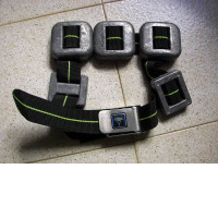 Diving belt with weights and a stainless steel buckle. 5 weights.