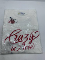 White crew neck t-shirt