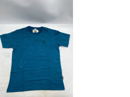 CC Double O blue cotton t-shirt with an embroidered logo on the chest. CC Double O blue cotton t-shirt with an embroidered logo on the chest.