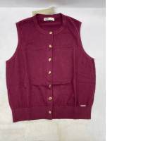  wine-colored sleeveless button-up top