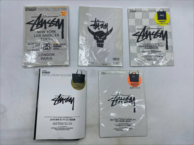 Set of 5 A collection of books/magazines from the Japanese brand Stussy. Set of 5 A collection of books/magazines from the Japanese brand Stussy.